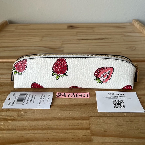 Coach Coach Pencil Case With Strawberry Print🎈🎈 - Picture 2 of 9